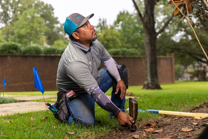 landscape lighting installation crew uplighting 2