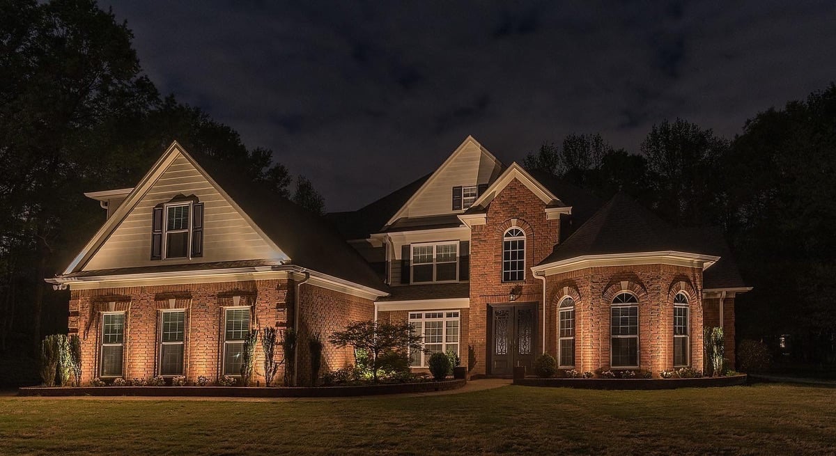 landscape lighting on front of house